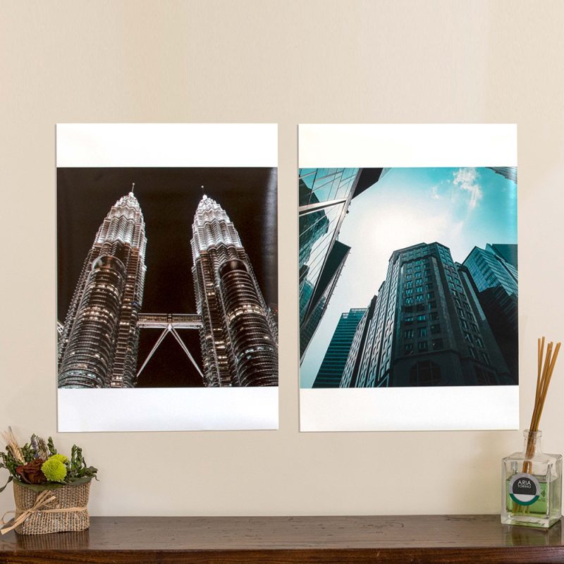 coppia di stampa poster a roma detta anche stampa grande formato su un muro