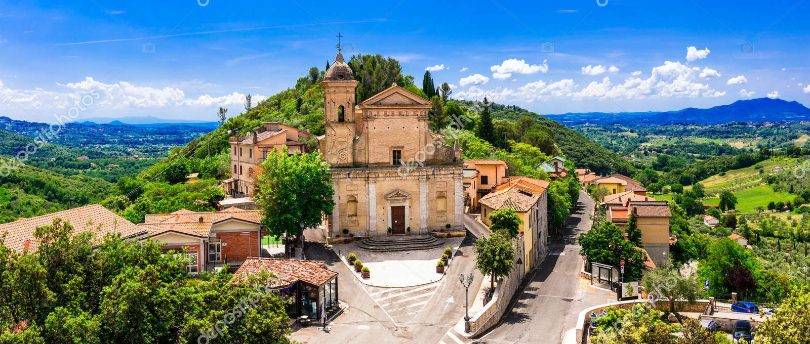 Maggio nel Lazio: La Guida Definitiva ai Migliori Orari e Luoghi per la Tua Fotografia